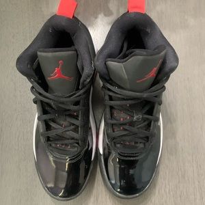 Jordan retro 11 size 9 youth size 9 women size 7 mens